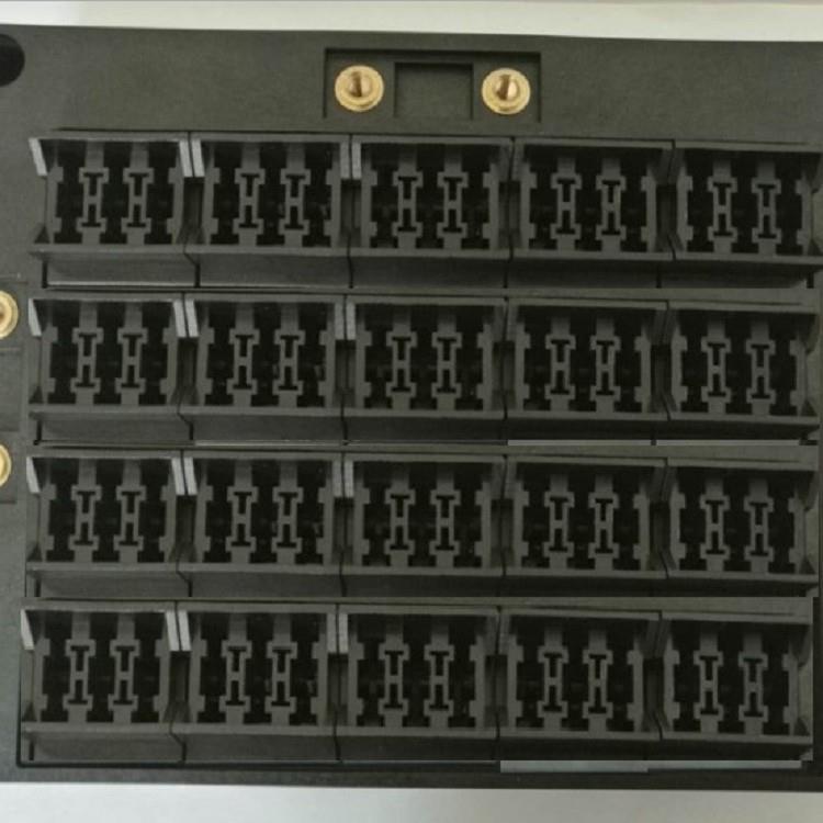 20路15路18路20路40路30路60路45路50路带继电器保险丝盒总成发动