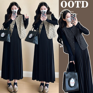 孕妇秋装连衣裙2025新款时尚套装孕妈穿搭气质减龄秋冬裙子两件套