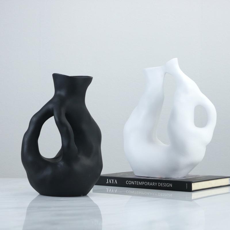 现代极简黑白色酒鬼花器抽象异形树脂摆件插干花瓶玄关餐台桌装饰
