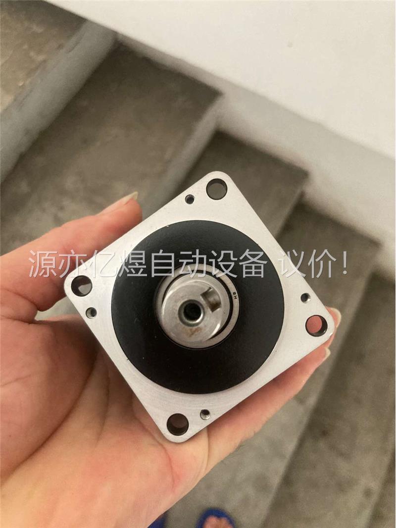 SGMJV-04A3A6C安川电机95新，就装了下机没使用过(议价)