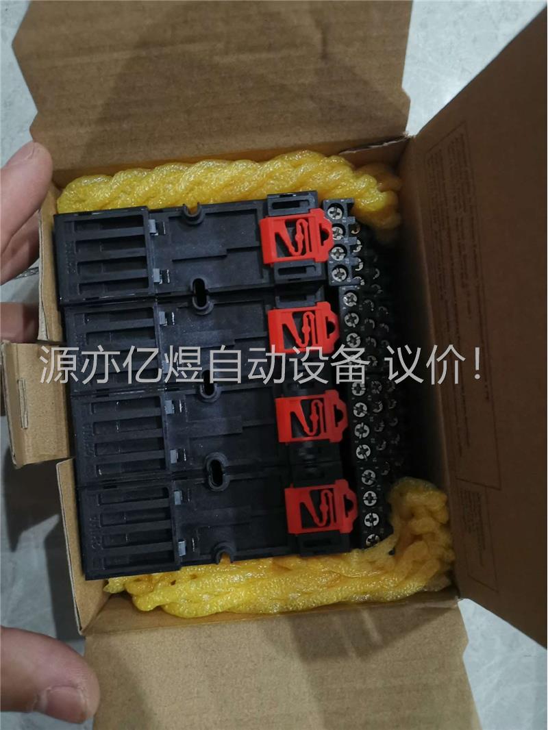 施耐德继电器RXM4AB2BD/RXZE2S114M8套(议价)