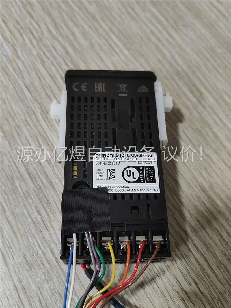 欧姆龙温控器E5GC-QX2A6M-000，成色所示9.(议价)