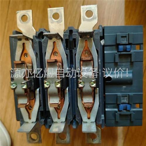 施耐德LC1D205M7C触器，线圈220V，装机没多久拆(议价)