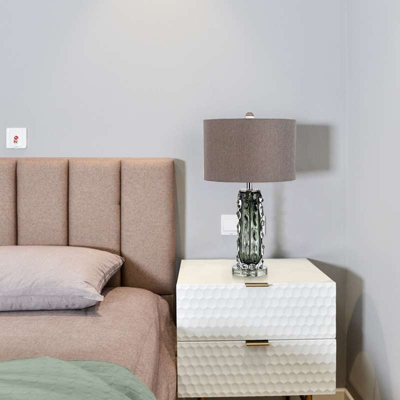 现代简约琉璃轻奢玻璃台灯设计师样板房个性主卧客厅样板房台灯