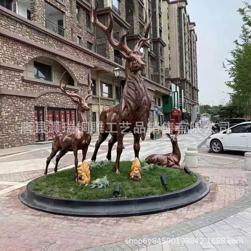 铜鹿抽象动物大型园林景观城市公园广场小区纯铜梅花鹿母子鹿摆件