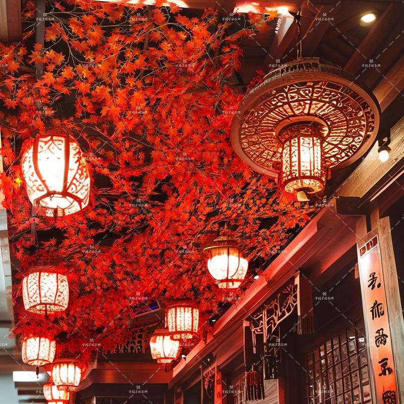 仿真枫叶吊顶装饰花藤红枫叶天花板假绿植棚顶装饰遮丑花藤仿真花