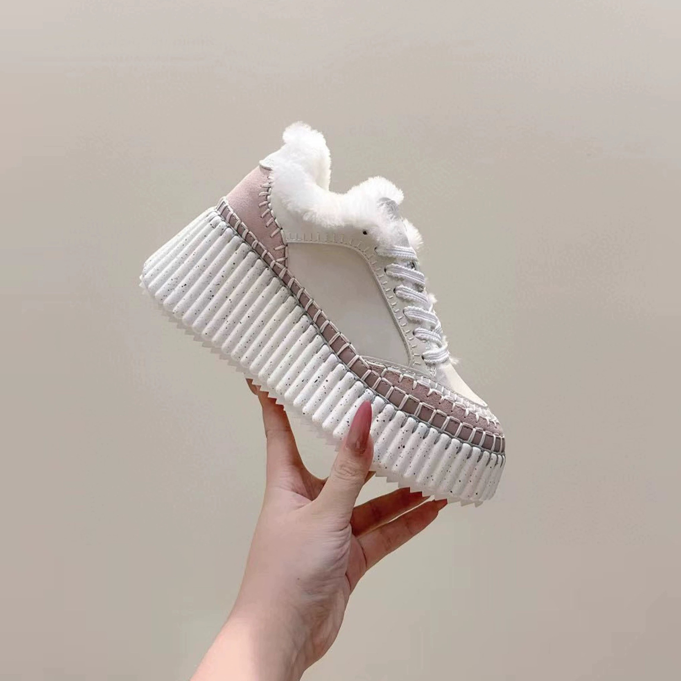 赵露思同款牛皮手工缝制小个子松糕厚底增高8cm羊毛保暖小白鞋女