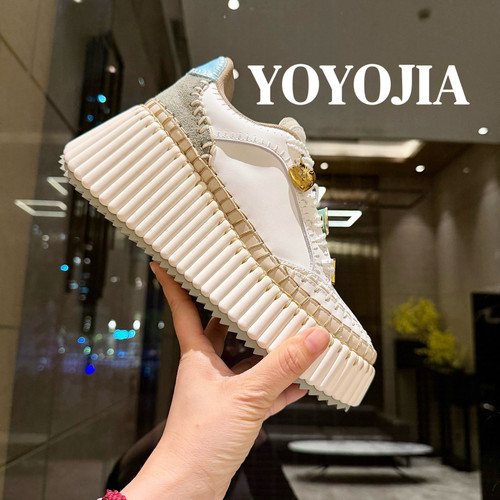 YOYO赵露思同款厚底饼干鞋女2026新款增高休闲运动板鞋百搭小白鞋