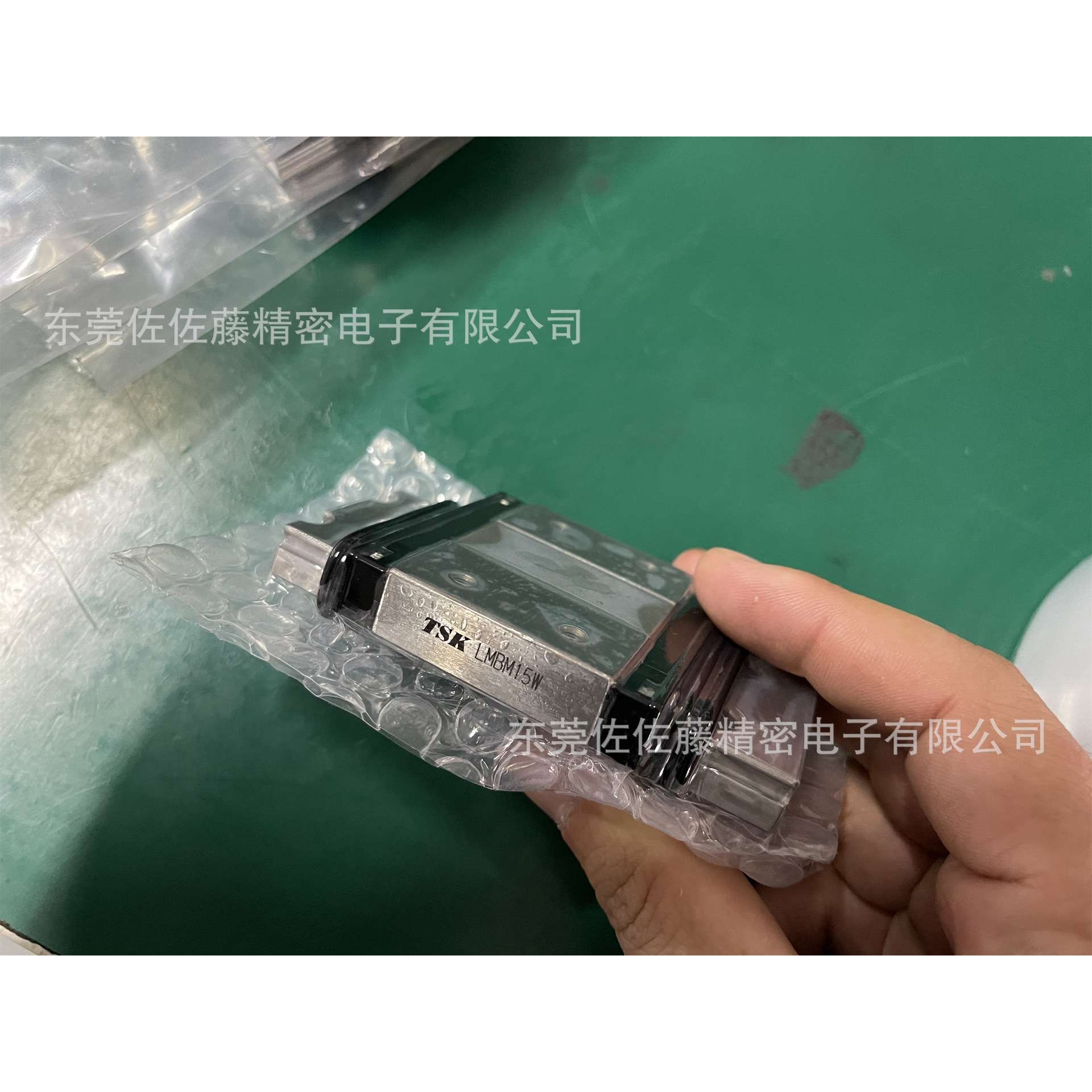 IKO直线导轨滑块LWL15CS LWL9 LWL9B LWLBCS LWL12B LWLG12B