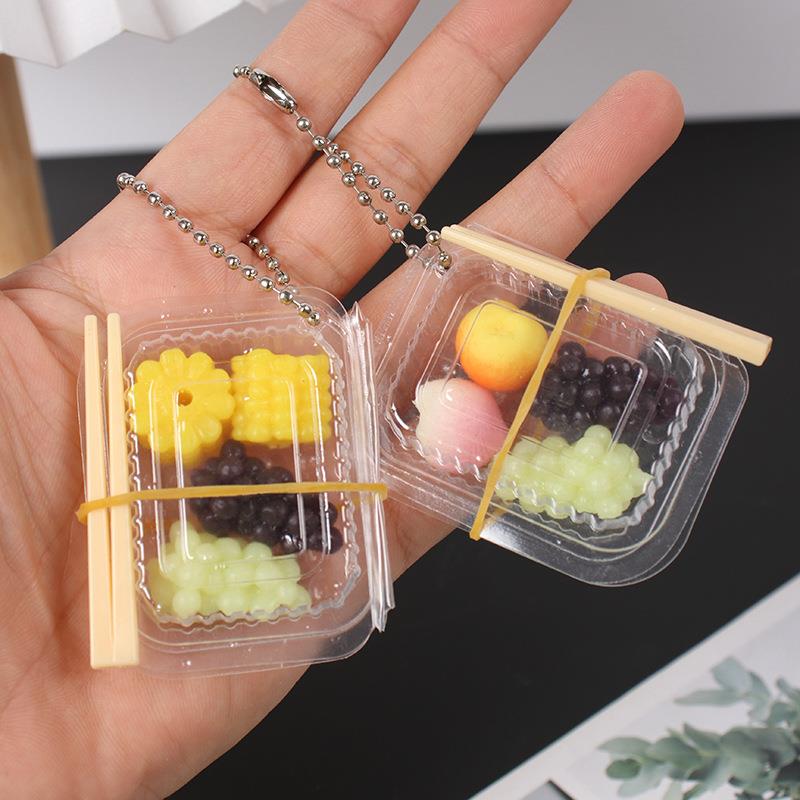 迷你盒装仿真水果玩具趣味娃娃屋仿真餐厨食玩弹桃子