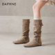 达芙妮高筒靴女2025新款 秋冬平底尖头靴子复古绒面棕色堆堆靴女鞋
