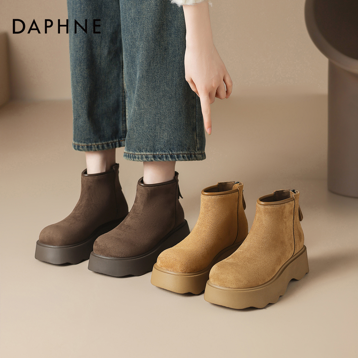 达芙妮厚底雪地靴女2025新款
