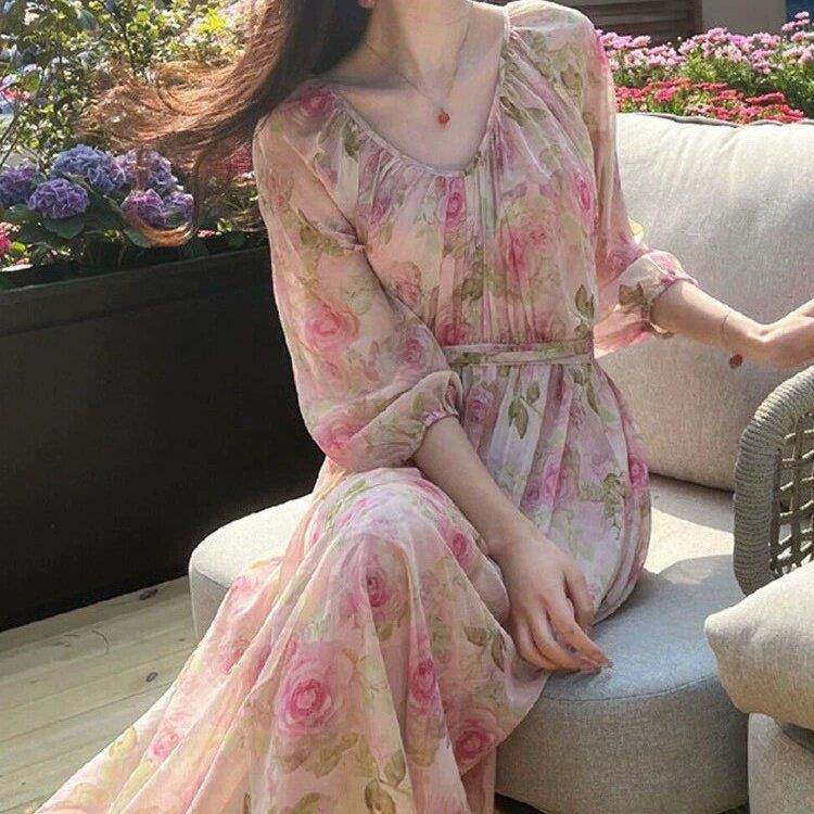 法式温柔风别致粉色碎花洋装2026夏季新款海边度假雪纺仙女长裙