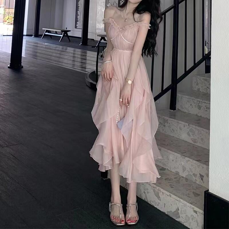 欧洲站2025新款绝美荷叶边吊带洋装在逃公主海边度假沙滩长裙子
