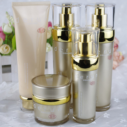 蝶芸化妆品专柜正品双重营养精纯卓颜系列护肤套装补水保湿粉底液 - 封面