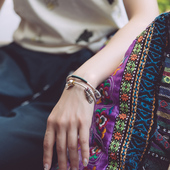 银手镯女99纯银复古实心流苏古法宫铃吊坠民族风古风推拉拢银镯子