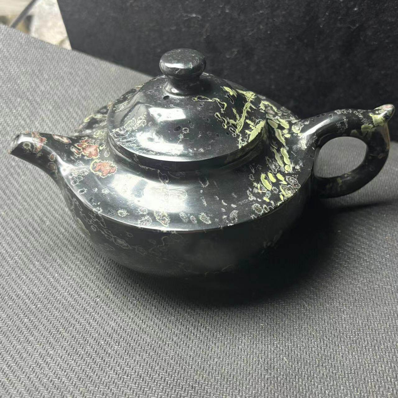 天然梅花玉茶壶酒具灯笼壶家具摆件批发安山岩玉玉器家用办公用