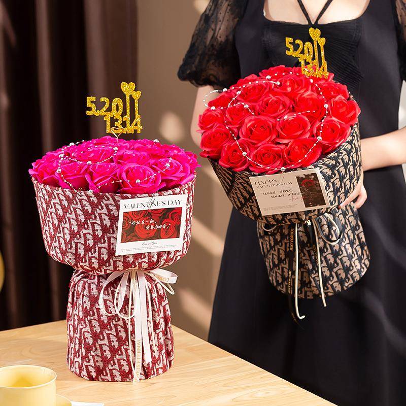 情人节表白生日礼物高级感仿真玫瑰花束送女生闺蜜七夕节创意礼品