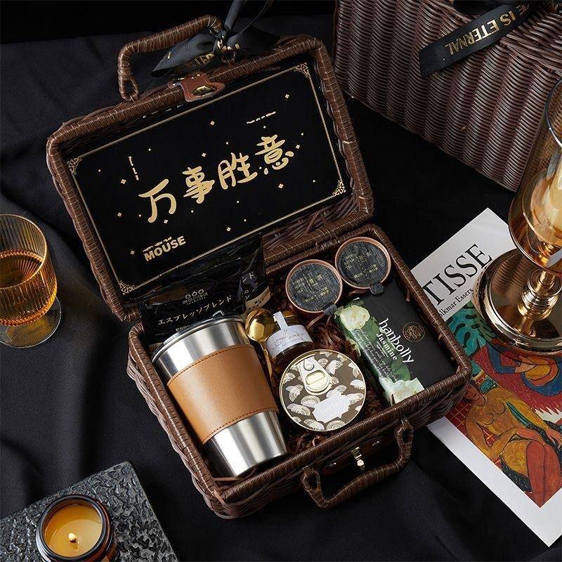 伴郎伴手礼结婚实用回礼高级感手提篮送男士生日礼物轻奢商务礼品