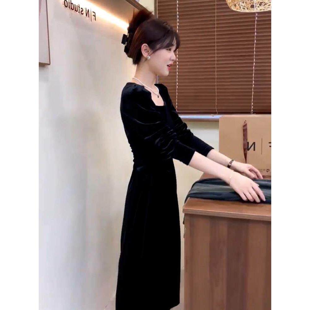 名欧洲高瘦站春秋新0660款级感媛黑色长裙子女收腰显金丝绒方领洋