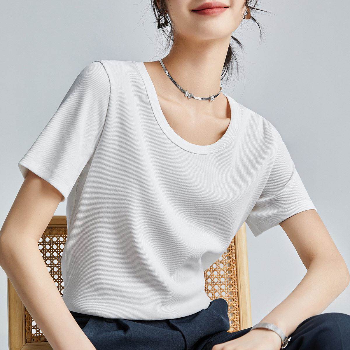 纯棉白色短袖T恤女夏季2025新款修身纯色半袖正肩显瘦简约T恤