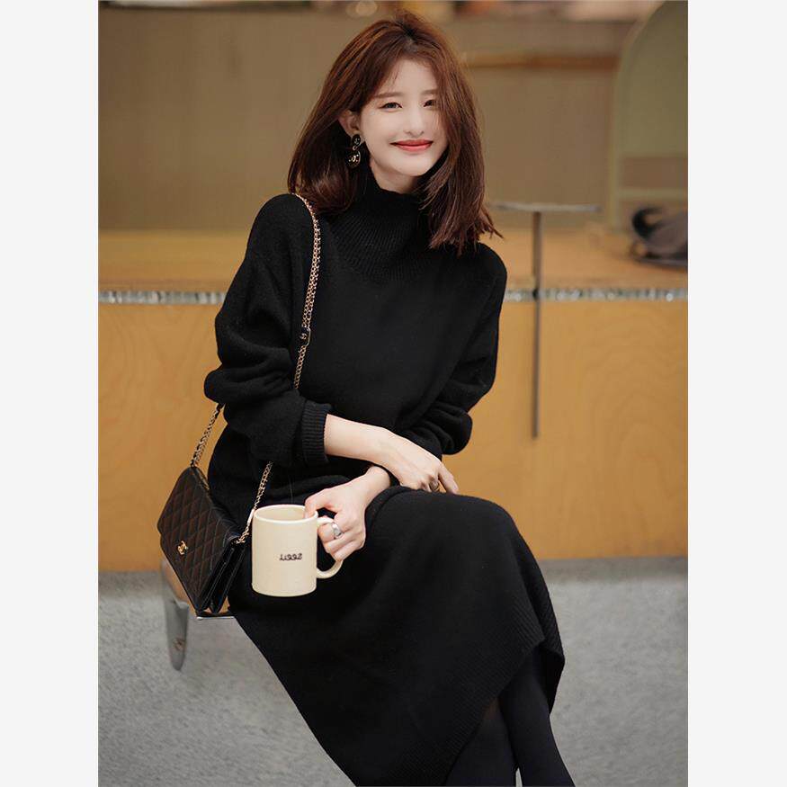 欧洲站2025秋冬新款内搭打底长款毛衣裙过膝赫本风黑色针织连衣裙
