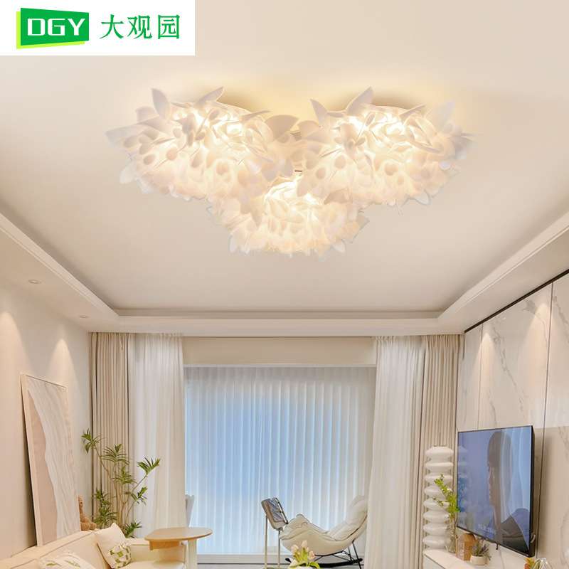 客厅灯现代简约新款led吸顶灯客厅主灯具奶油风创意花瓣卧室灯