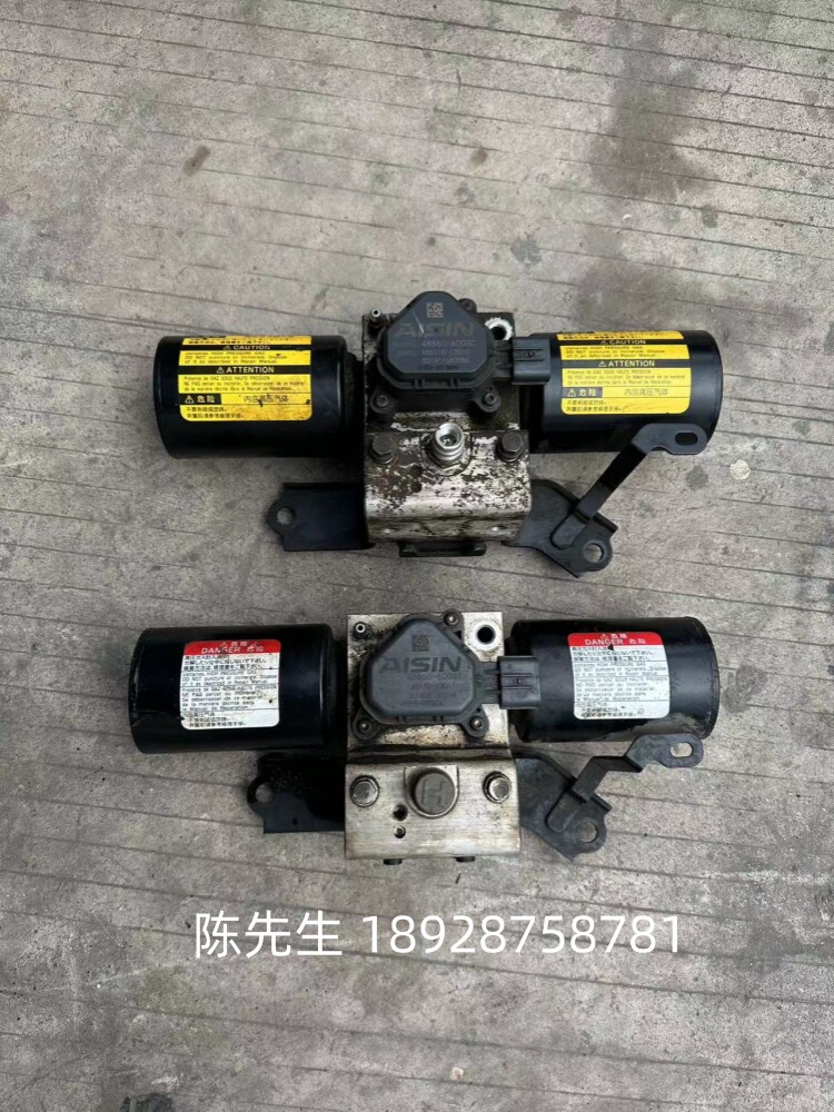 适用于霸道4000普拉多LC150GRJ150蓄压泵KDSS储压泵减震器原拆件