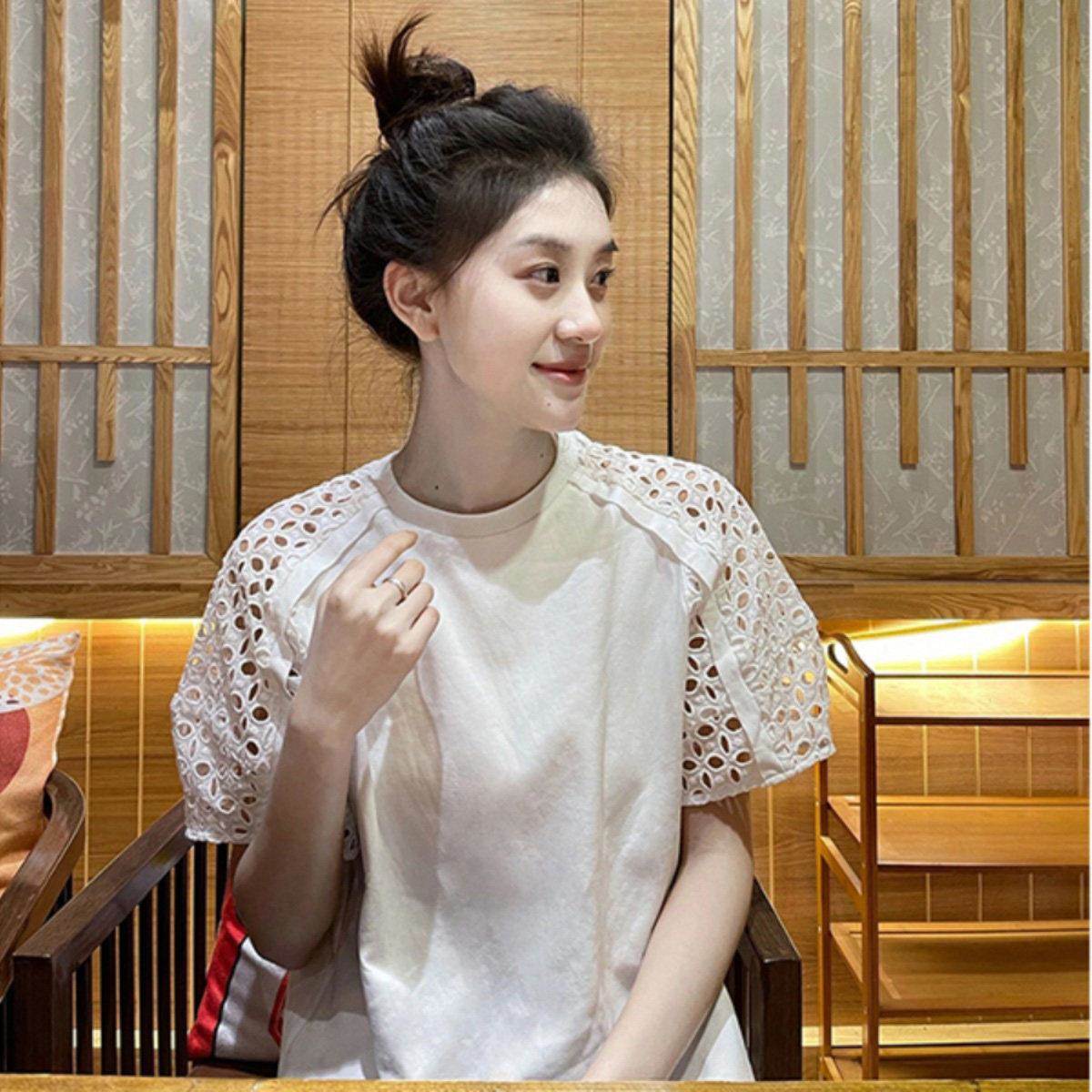 韩国2026夏新款时尚洋派设计感镂空短袖t恤女宽松休闲圆领上衣潮
