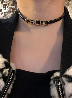 pu黑色项圈女金色字母皮编织项链小众颈链高级感百搭脖子配饰潮