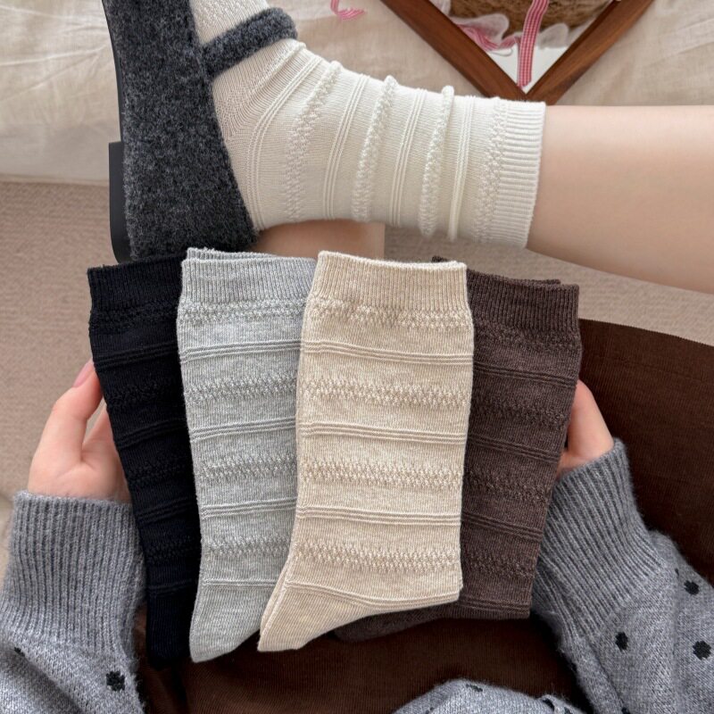 秋季日系肌理白色女中筒袜