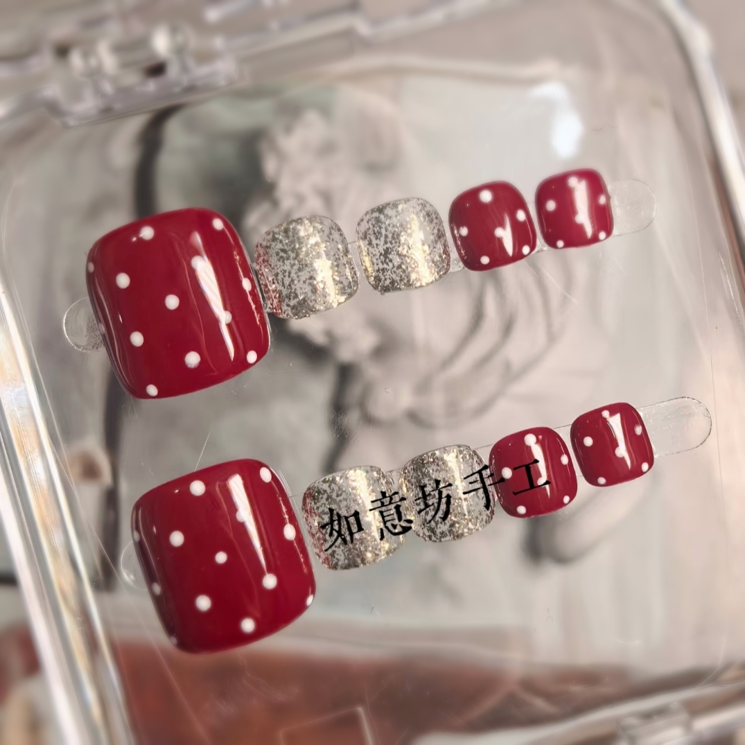 波点红新年红纯手工脚趾穿戴甲甜酷辣妹风美甲贴片脚甲ins风婚甲'