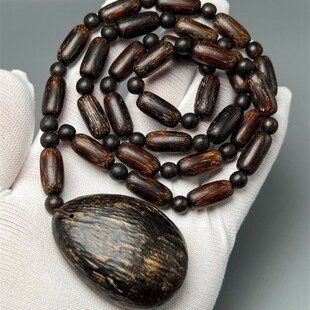 芽庄黄油虫漏沉香随型项链重48克左右老料药香韵清甜送礼男女挂件