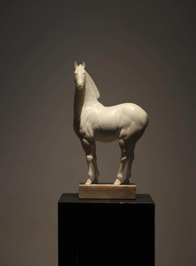 新中式招财骏马摆件客厅玄关桌装饰办公室开业礼物风水家居软厂家