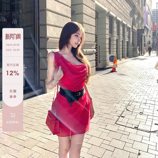 bewithRosey 定染玫红性感印不对称花单肩连衣裙 费洛伊德玫瑰