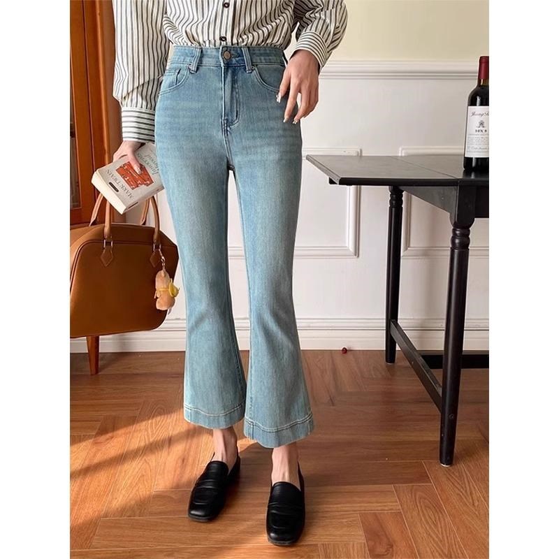 弹力微喇牛仔裤女2025新款大码胖mm梨型身材浅蓝色高腰显瘦喇叭裤