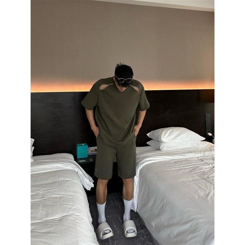 特大码300斤酷帅套装男夏季拉链设计感潮牌t恤短S袖五分裤休闲运