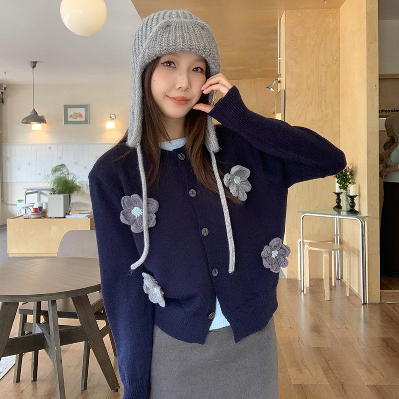 实拍大码秋冬miu风设计感手工立体花朵刺绣针织衫甜美假两件毛衣