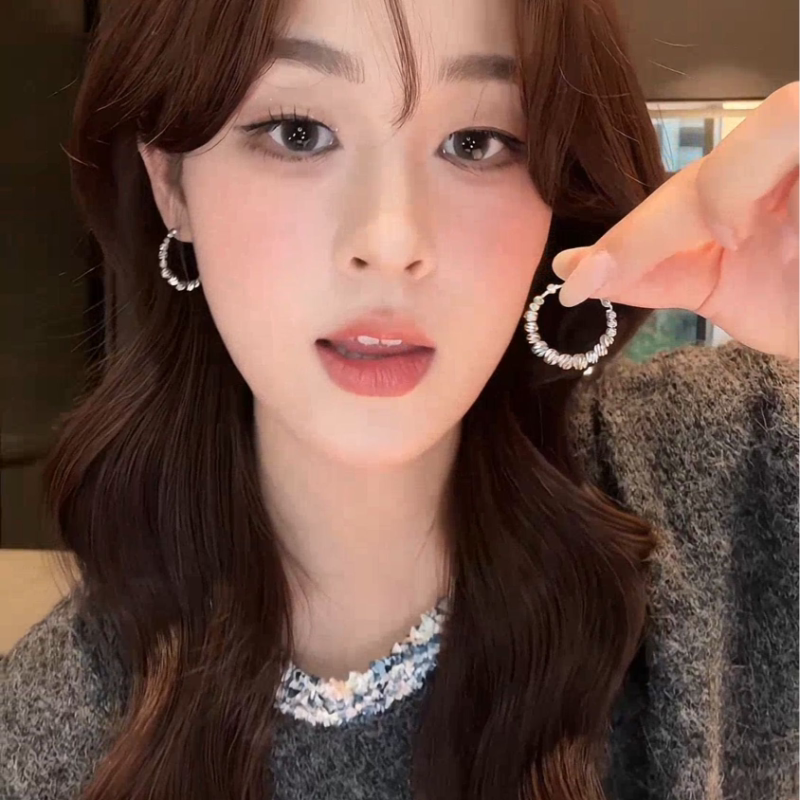 ZHENWEI/甄薇  欧美风纹理球球耳环女气质轻奢小众个性高级感耳饰