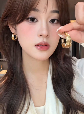 ZHENWEI/甄薇  小众设计条纹纹理环形耳环女气质时尚高级感耳饰