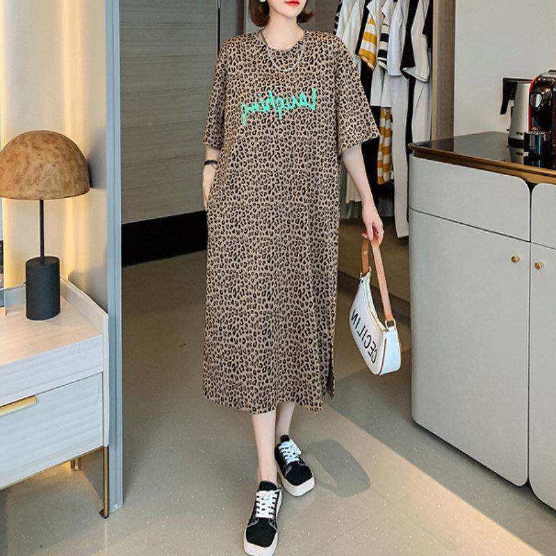 韩国夏欧货大版闲豹纹T恤夏0.716152女中长版过膝宽春松大尺码休