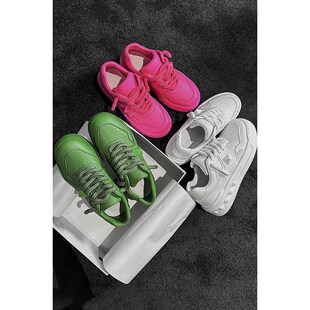 龙叨叨夏季新款潮流高级感皮质厚底增高低帮运动休闲小白鞋