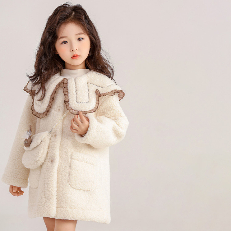 儿童羊羔绒翻领中长外套