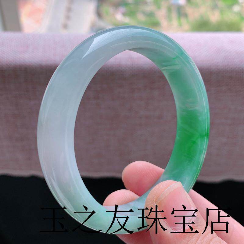 缅甸老坑冰种翡翠色玉手镯石英岩高冰透飘花飘阳绿正圈白底青贵妃