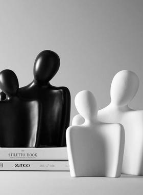 复古抽象艺术人物拥抱陶瓷情侣摆件一对桌面酒店民宿电视柜软装饰