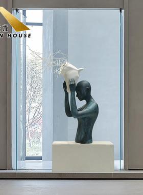 大型人物雕塑摆件售楼处马头摆设酒店大堂装饰大型落地装置艺术品