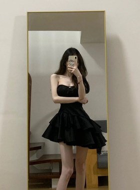 黑色辣妹抹胸连衣裙女夏季2024新款纯欲风气质蛋糕蓬蓬生日礼服裙