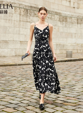 歌莉娅真丝连衣裙女2024新款夏季桑蚕丝吊带裙高端长裙1C5L4K690