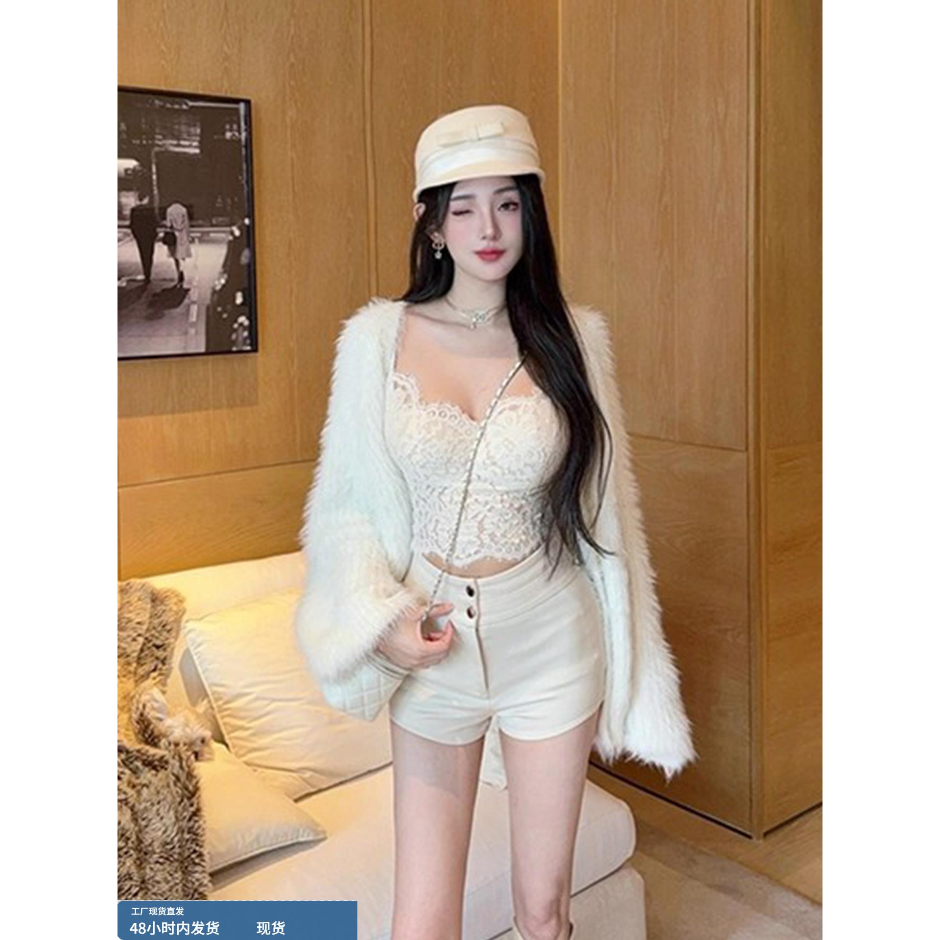 高级感蕾丝钩花吊带背心女秋冬新款美背抹胸修身内搭打底气质上衣