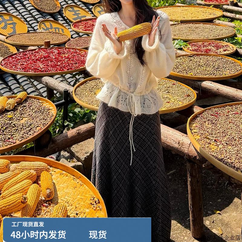 秋季清冷富家千金穿搭重要场合高级感巨好看白色收腰连衣裙套装